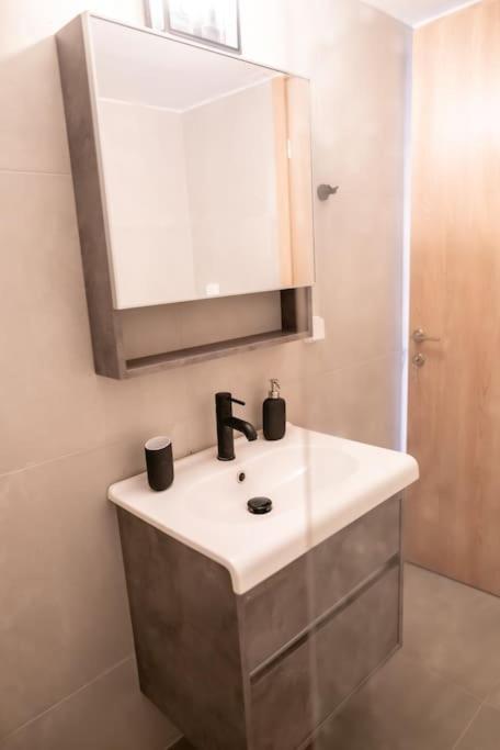 Apartament Olvia A Breath Away From Old Town Center Retimno Zewnętrze zdjęcie